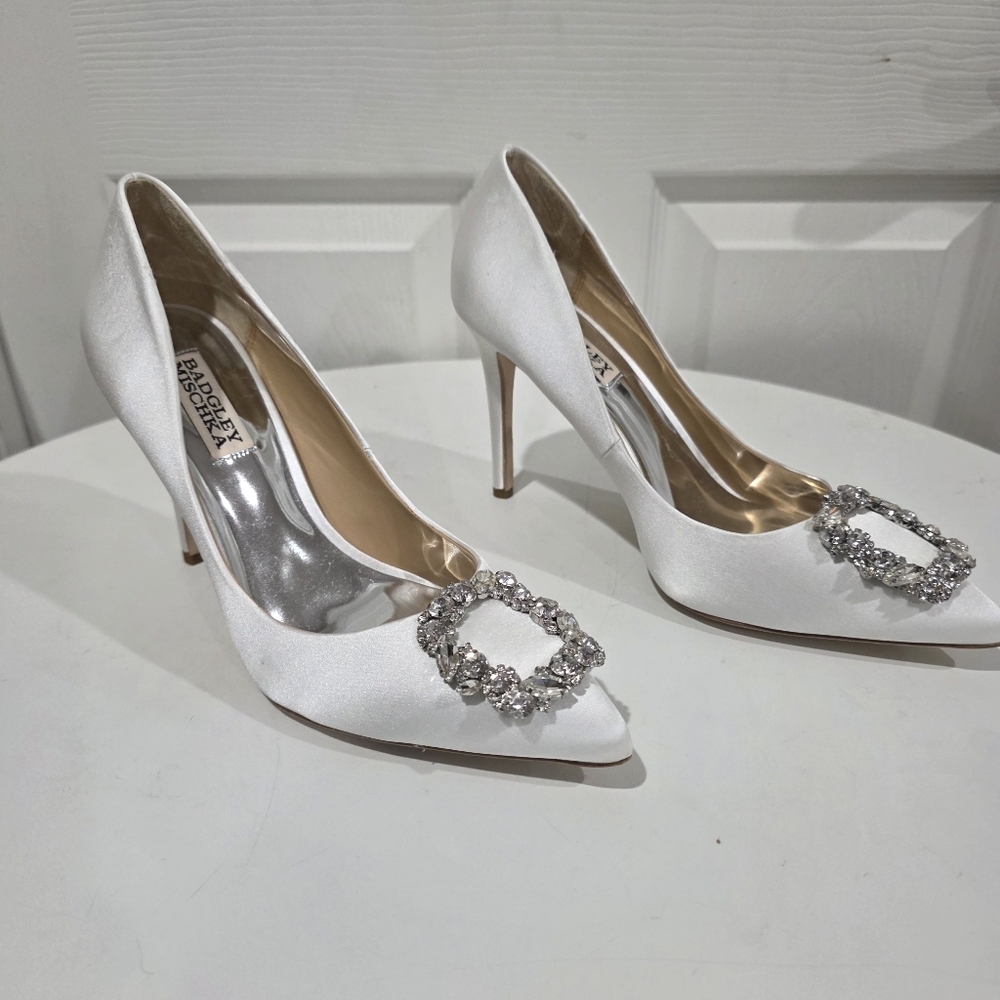 Badgley Mishcka Embellished Buckle Pumps - Picture 5 of 10